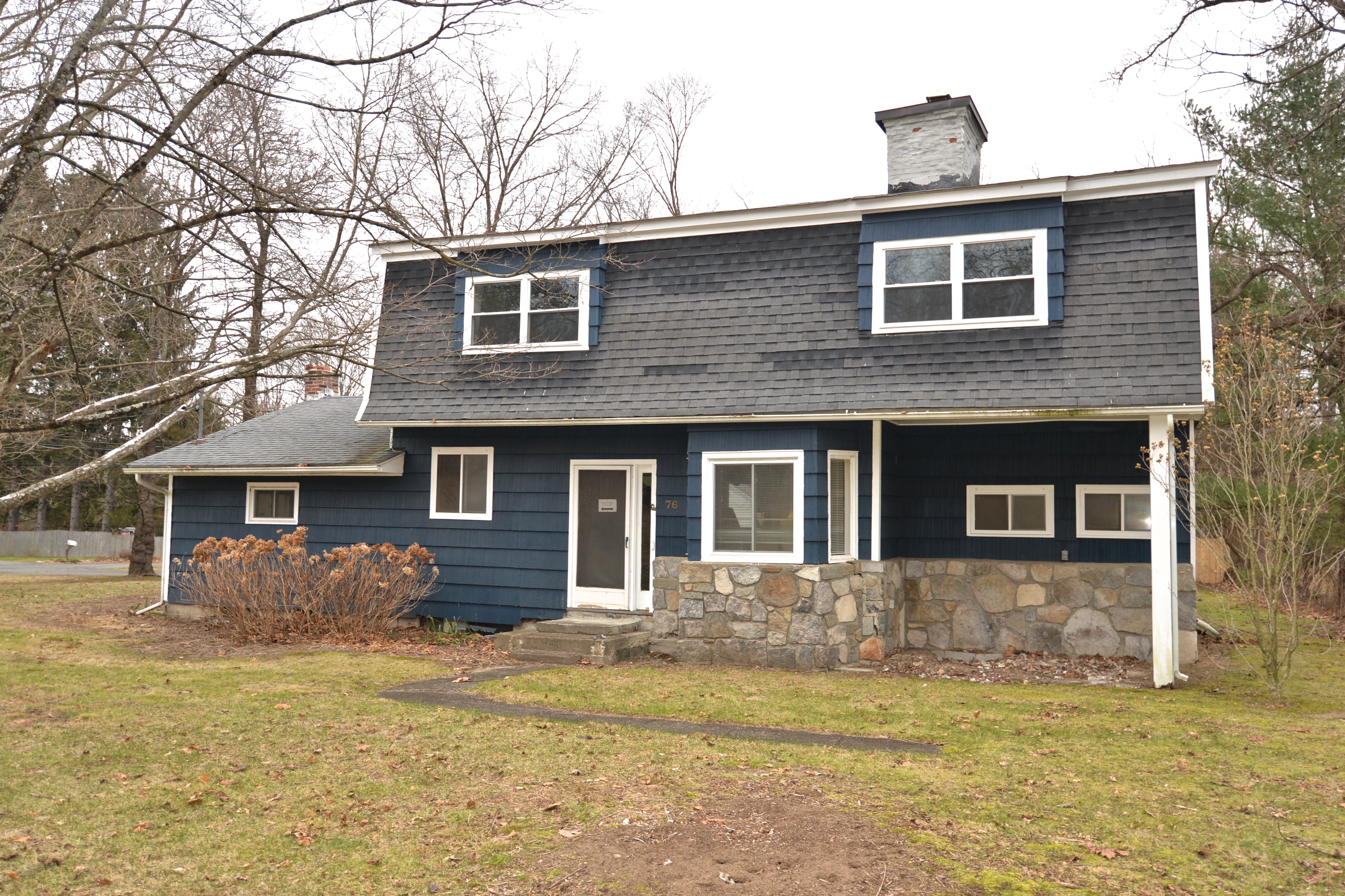 76 Lannesville Front.jpg